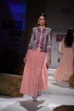 Model walk the ramp for Payal Pratap Show on wills day 2 on 9th Oct 2014
